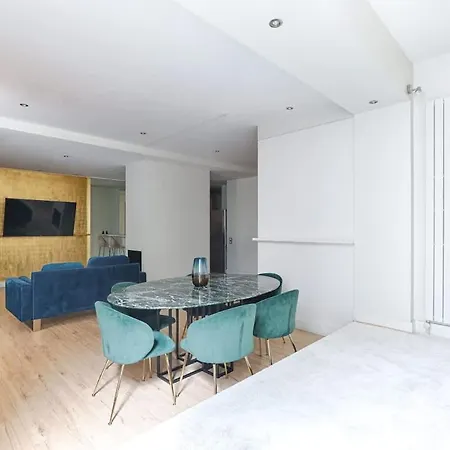 Luxury Montaigne Avenue Apartamento París