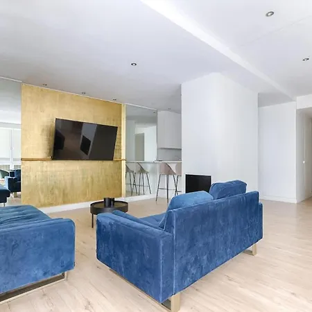 Luxury Montaigne Avenue شقة باريس
